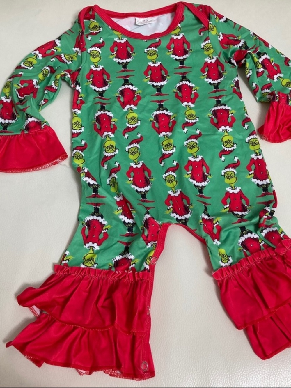 Boutique Christmas 🎄 grinch cute romper - Picture 3 of 4